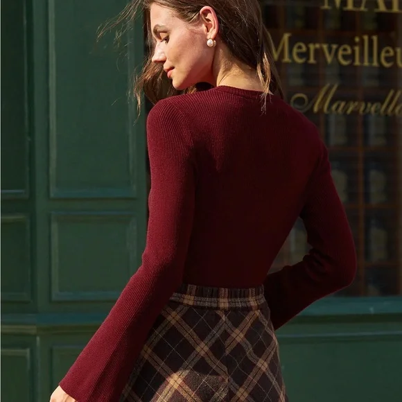 Red Bell Sleeve Ribbed Knit Tee - Picture 3 of 7